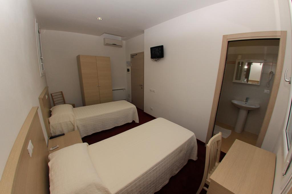 Park Hotel Italia Tezze sul Brenta الغرفة الصورة